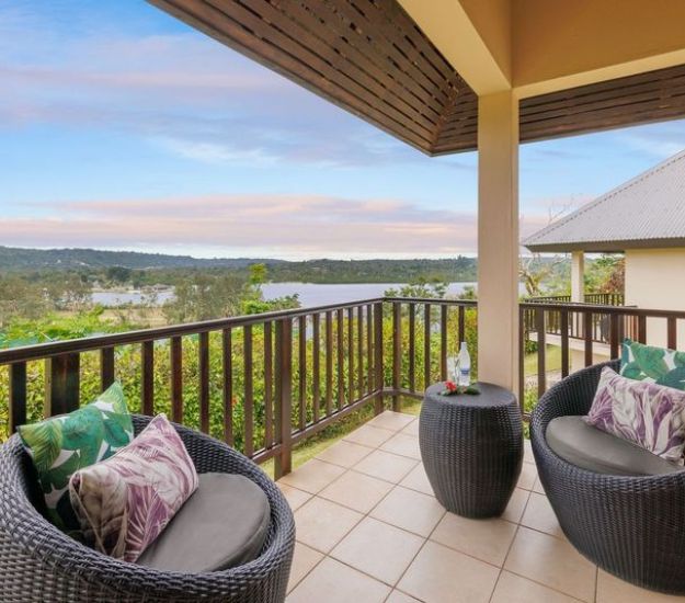 Lagoon View Bungalow terrace